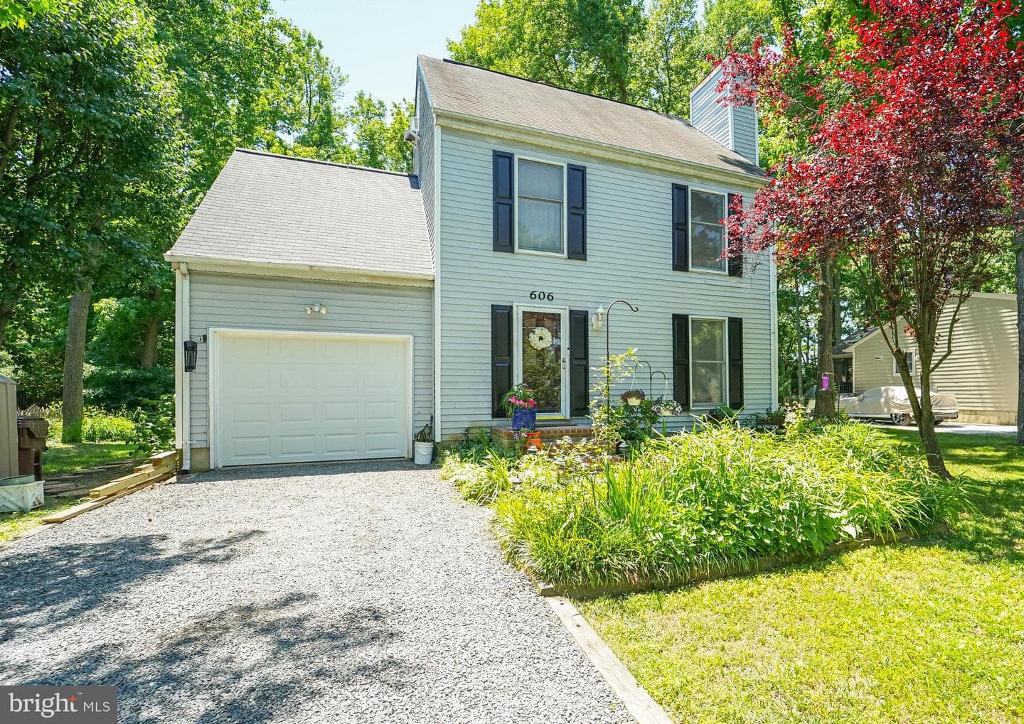 606 Kimberly Way photo 3