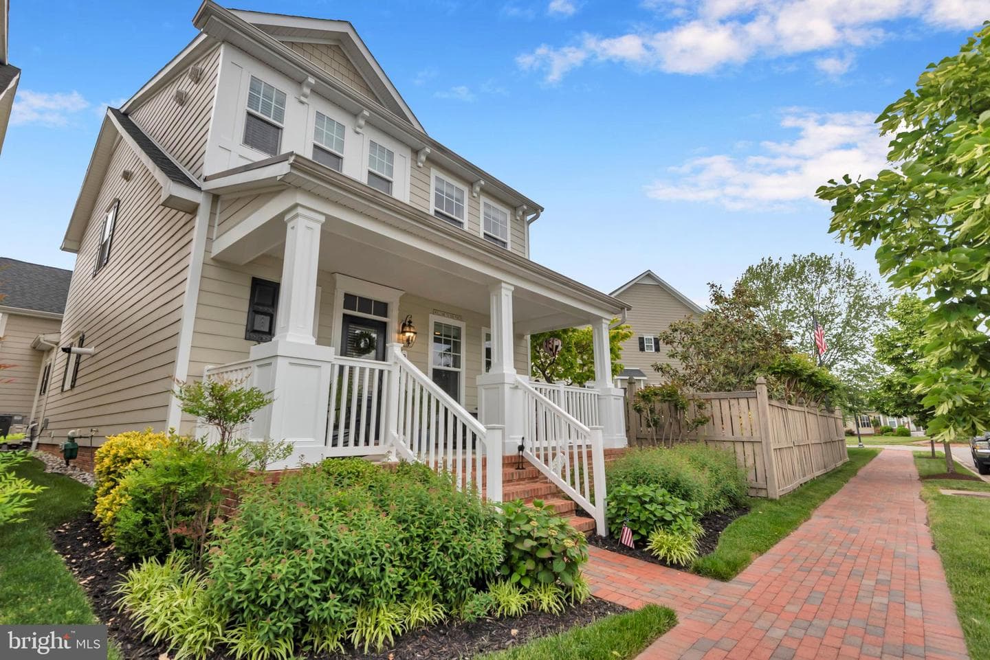 265 Evelyne Street photo 44
