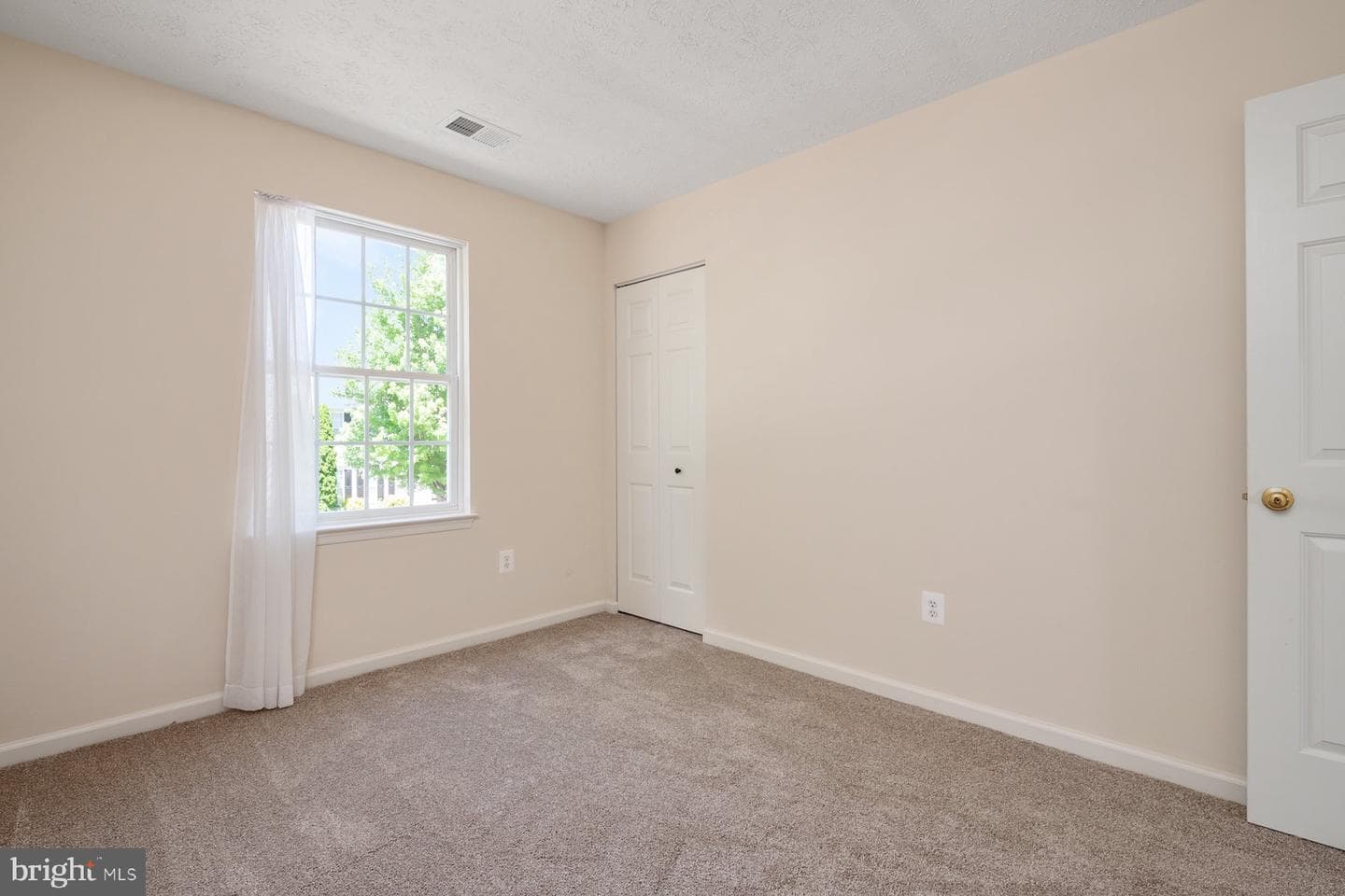 235 Green Street photo 32