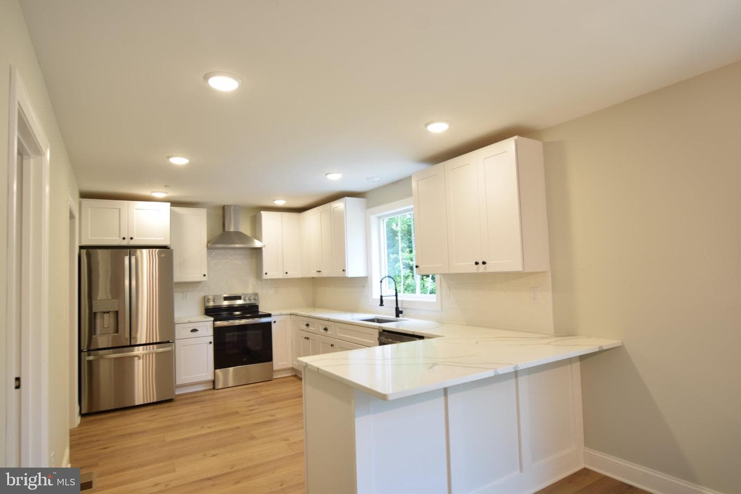 111 Chestnut Road photo 10