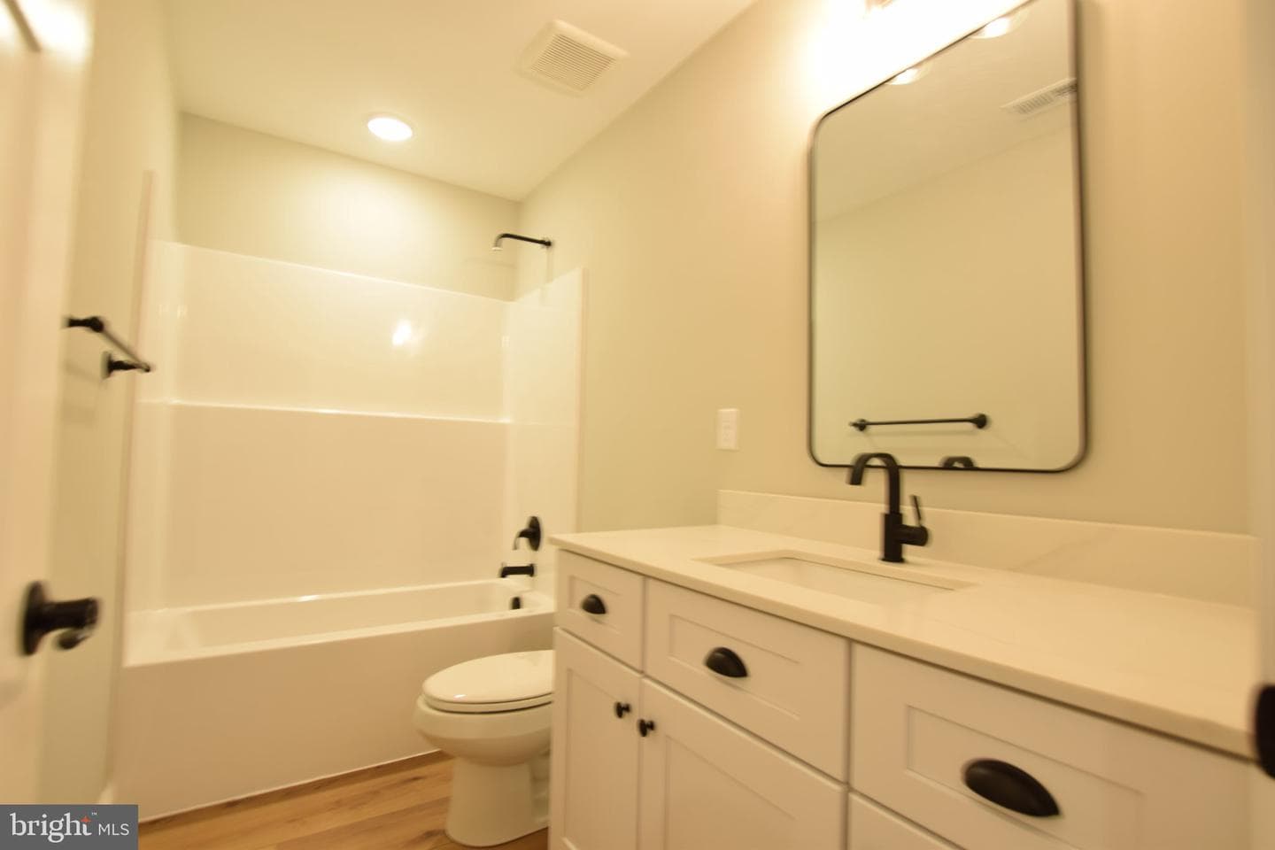 111 Chestnut Road photo 15