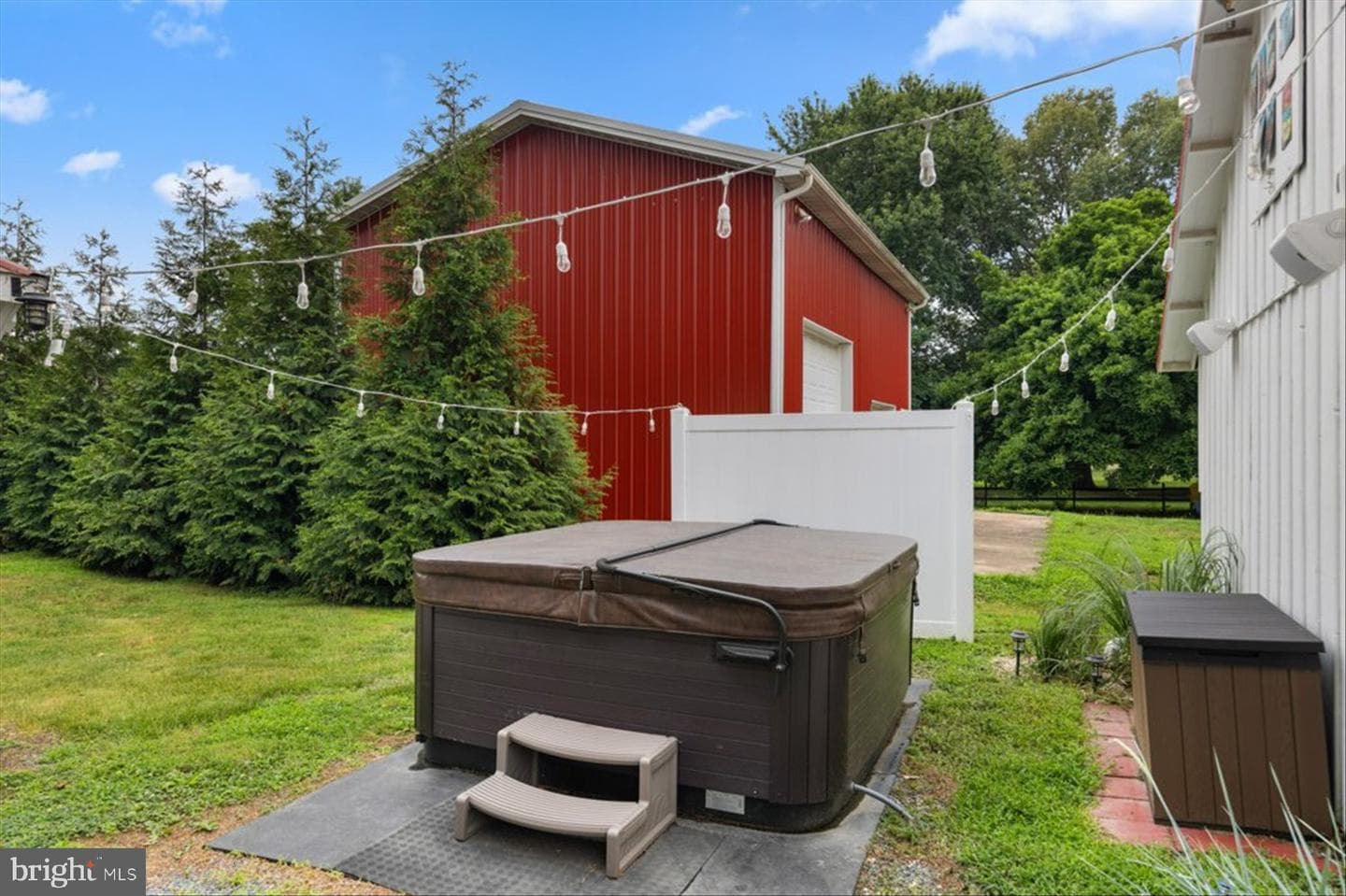 108 Maple Avenue photo 65