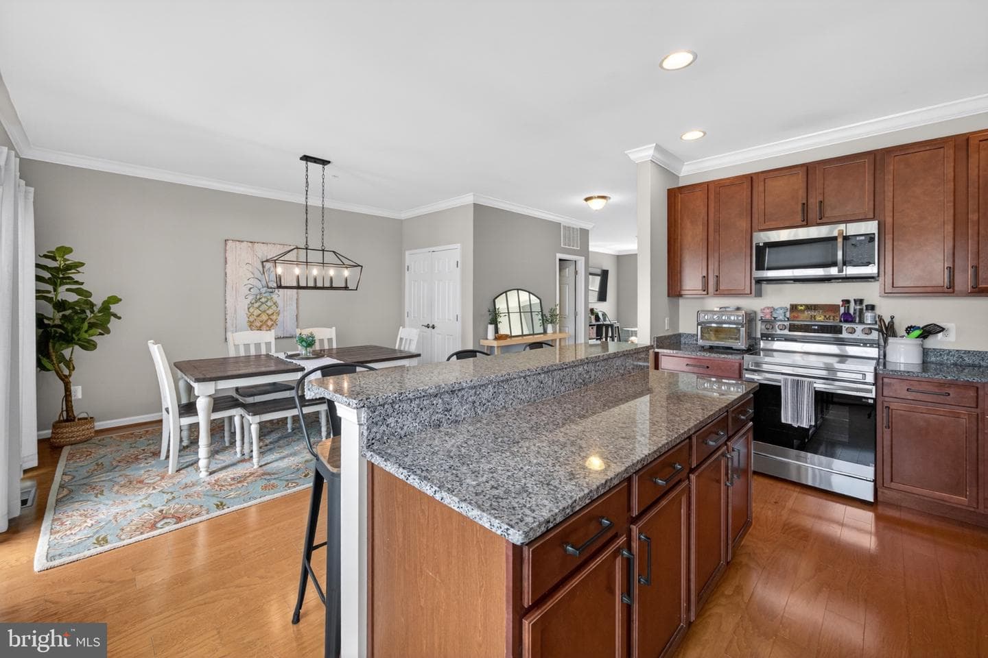 118 Sophie Lane photo 28