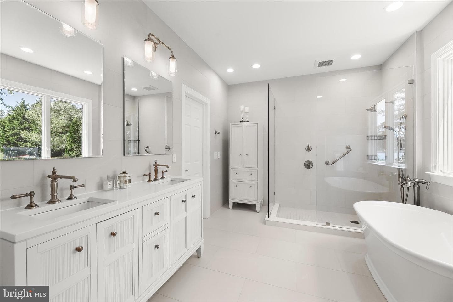 109 Starboard Court photo 40