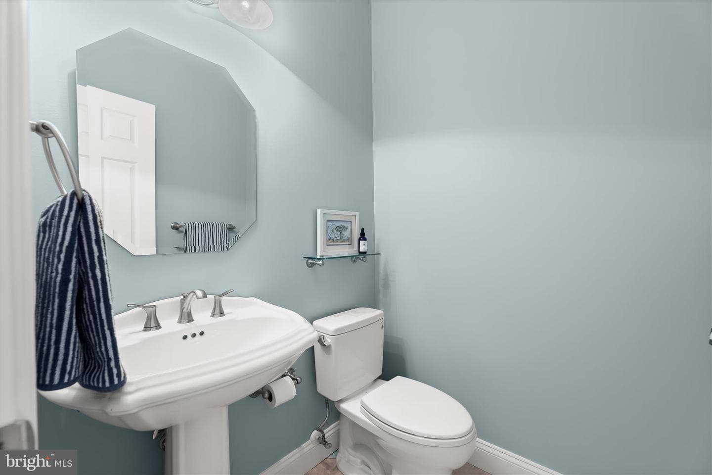 109 Starboard Court photo 47
