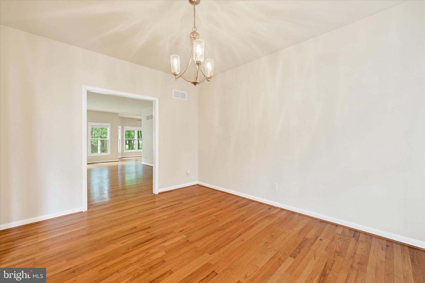 1024 Avalon Court photo 7