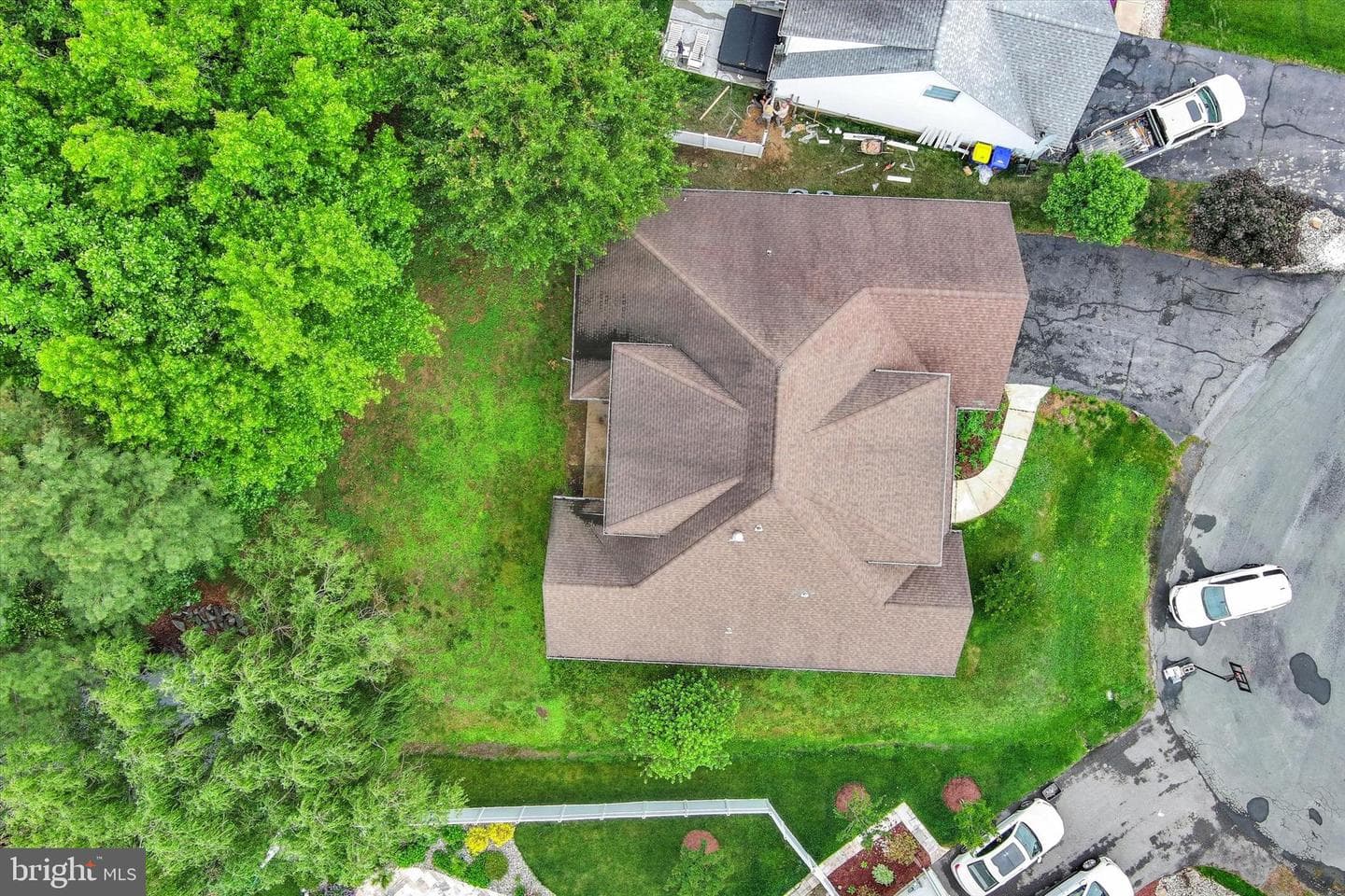 1024 Avalon Court photo 72