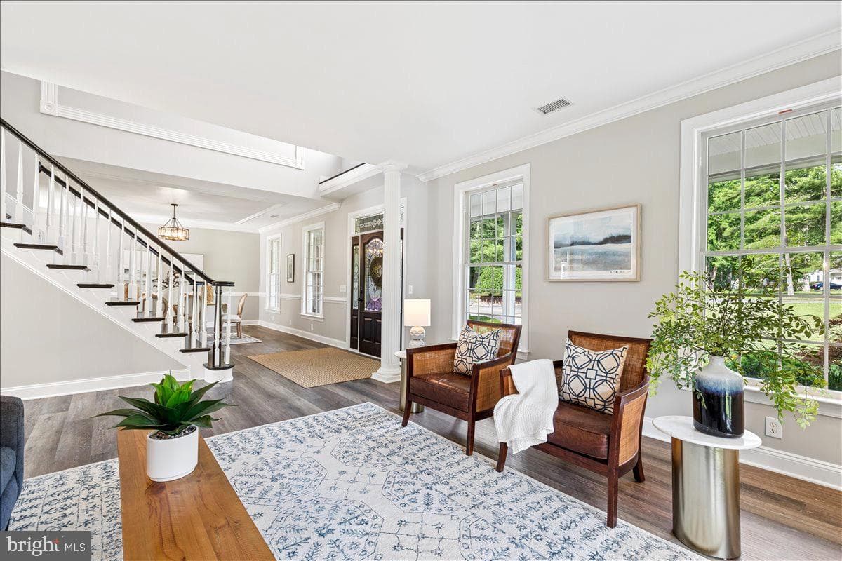 102 Little Neck Road photo 24