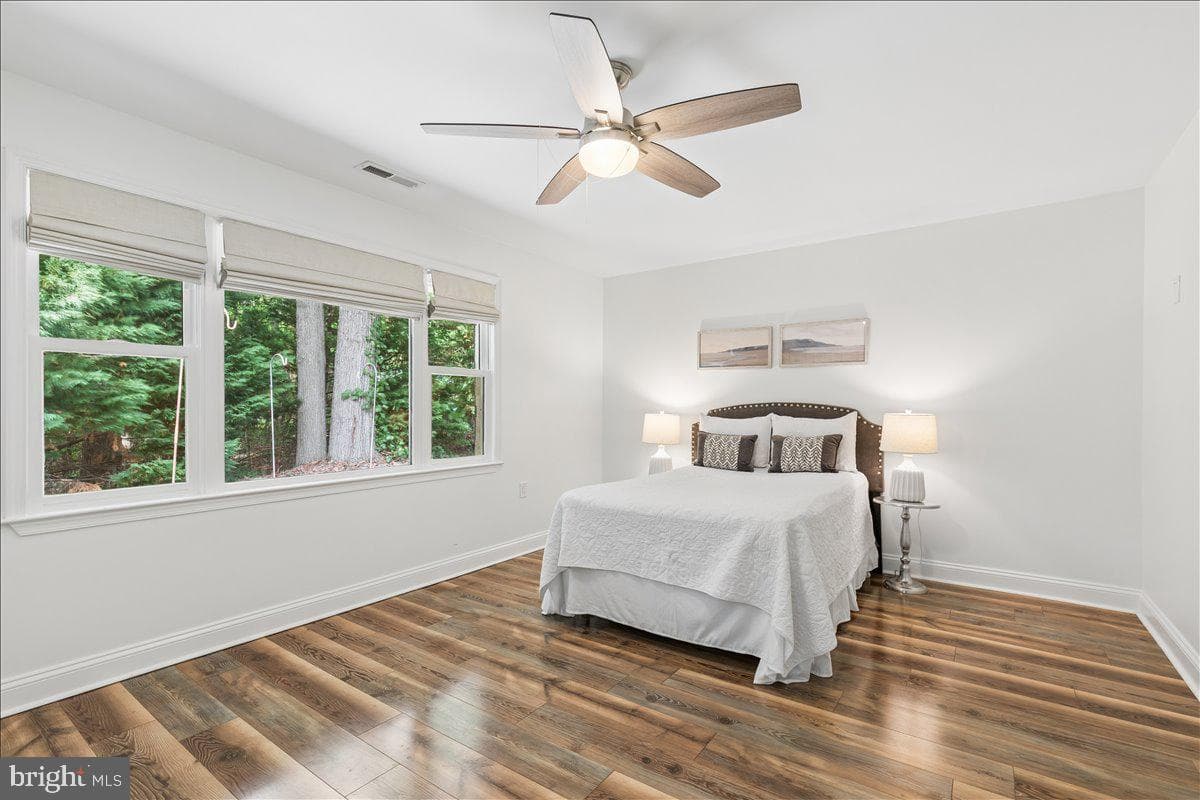 102 Little Neck Road photo 35