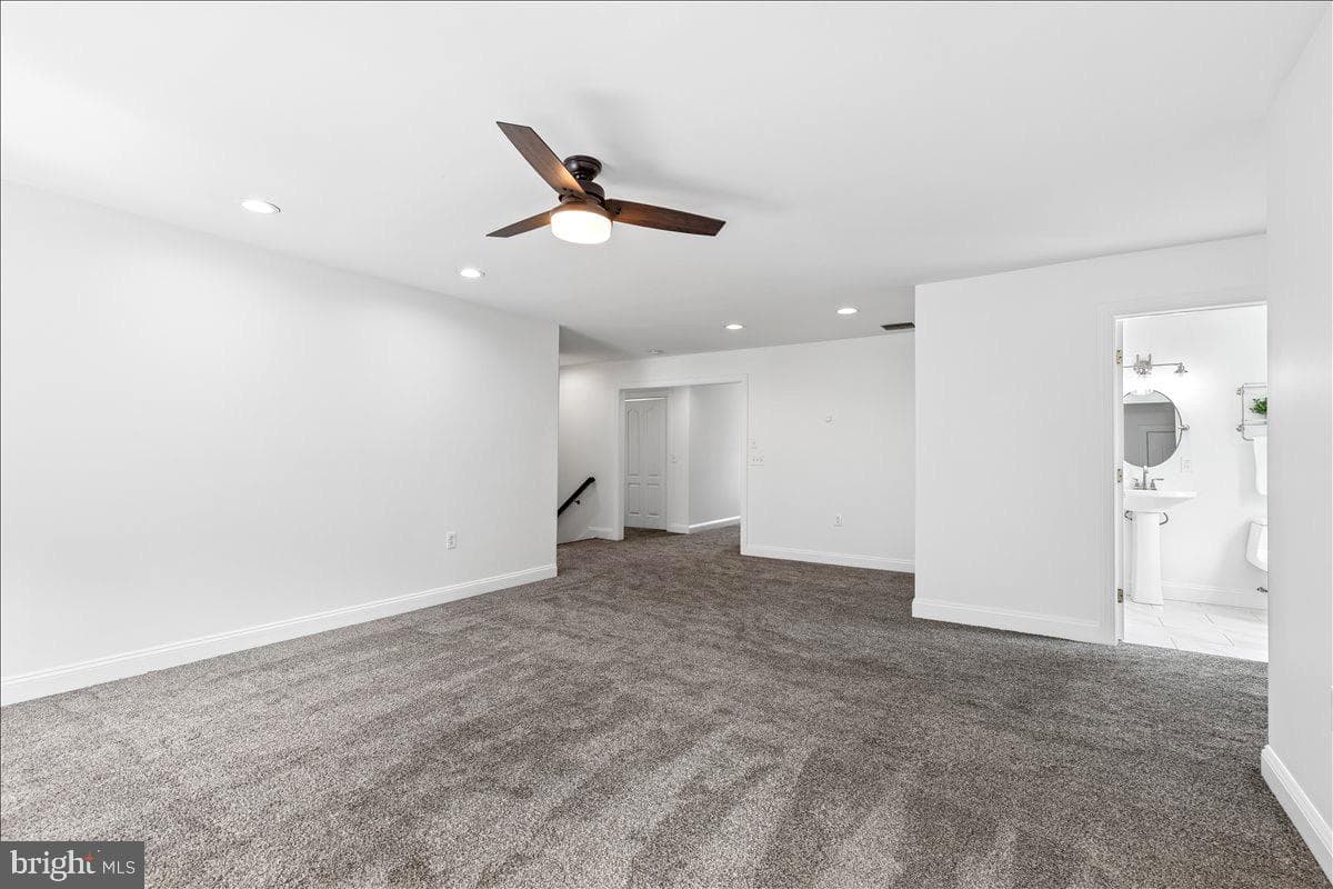 102 Little Neck Road photo 54