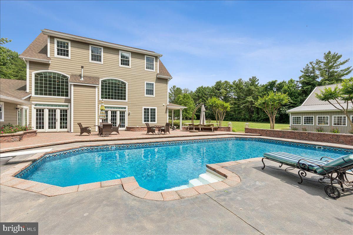 102 Little Neck Road photo 61