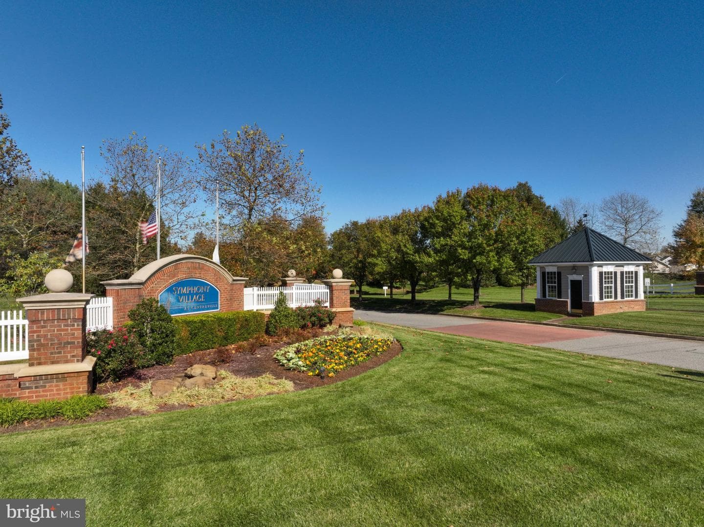 510 Symphony Way photo 39