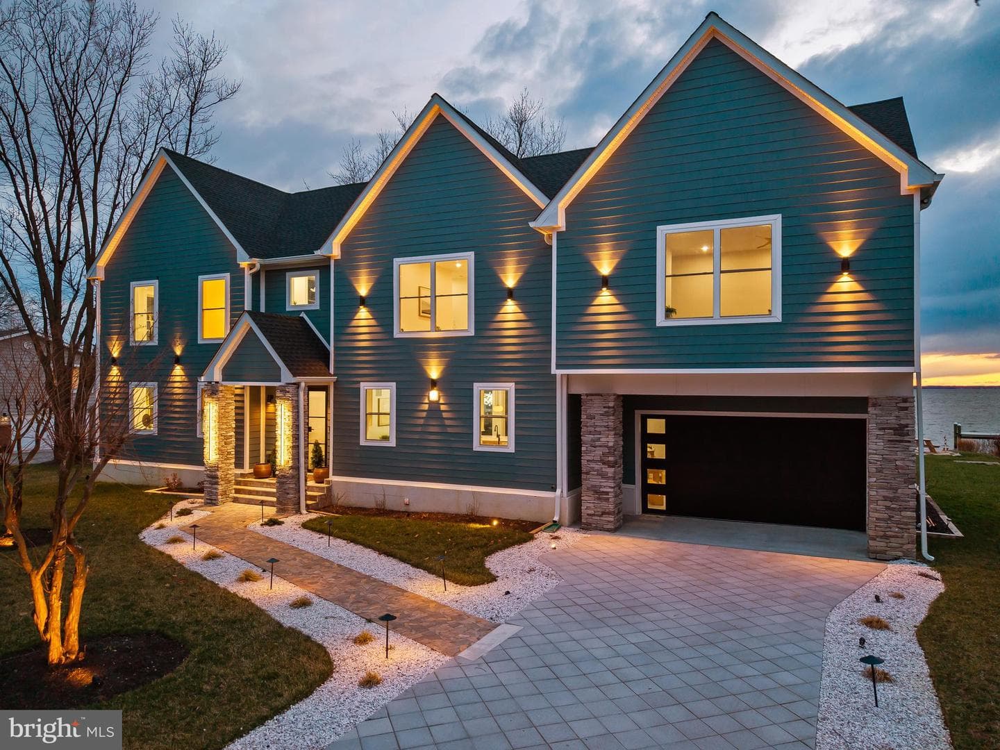 414 Bay Dr, Stevensville