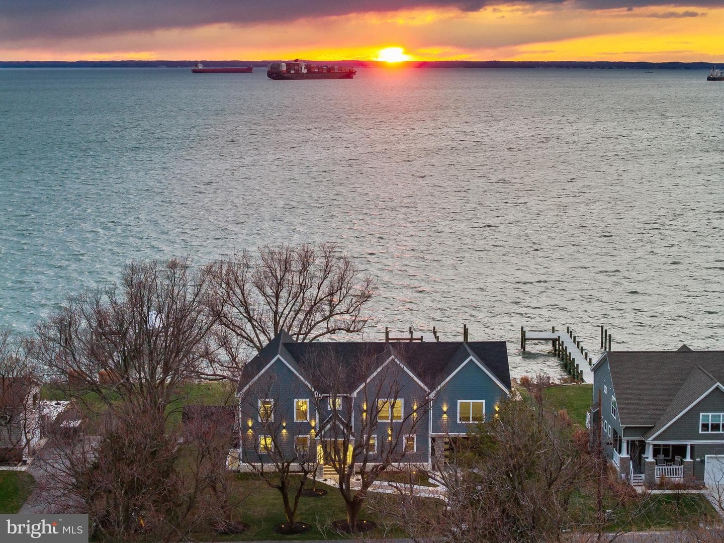 414 Bay Dr photo 4