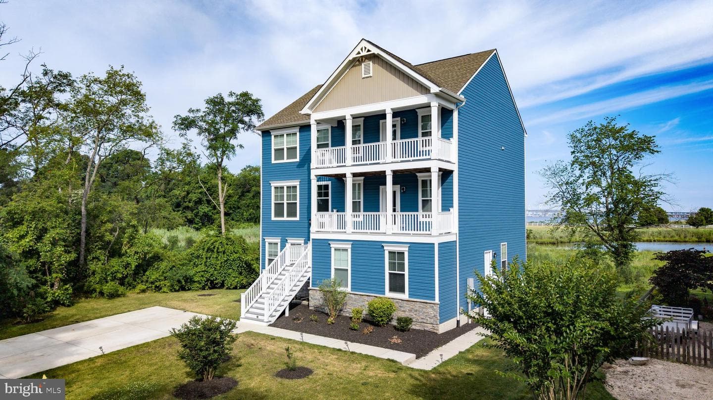 410 Wallman Way photo 10