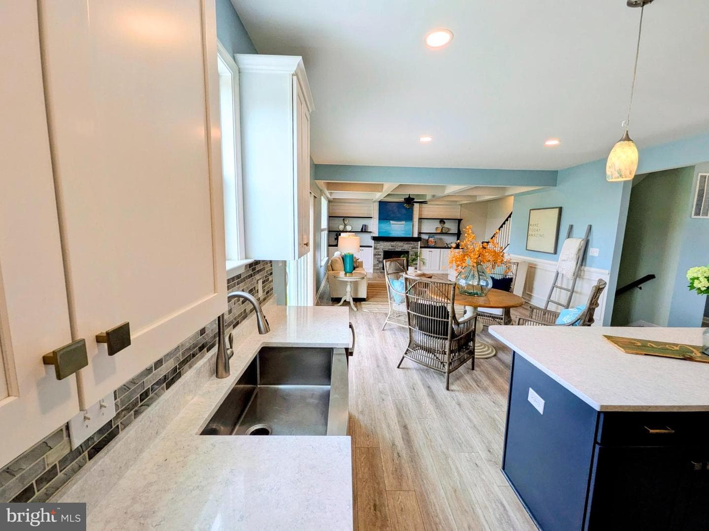410 Wallman Way photo 22