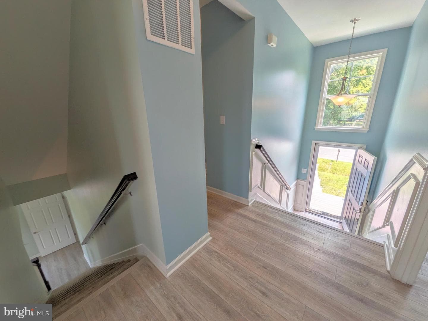 410 Wallman Way photo 26