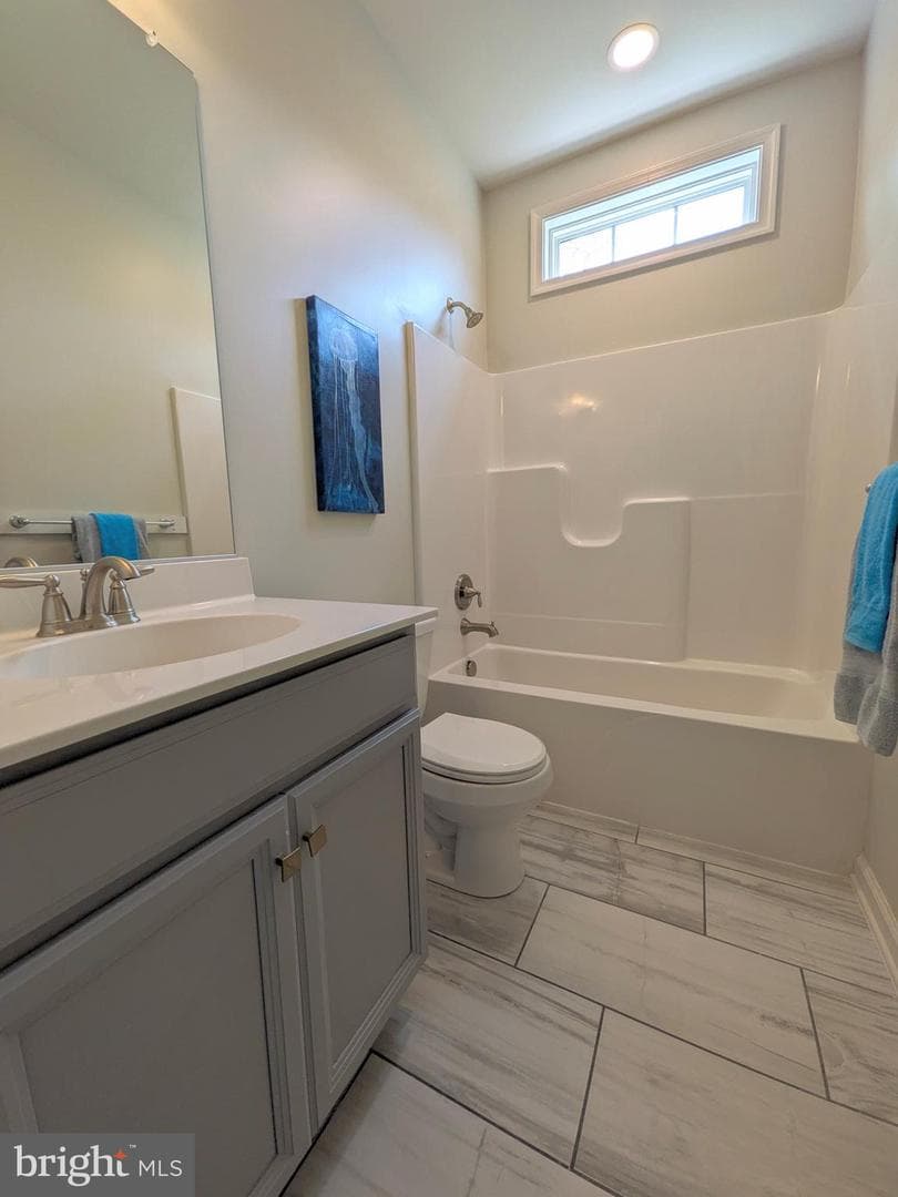 410 Wallman Way photo 34