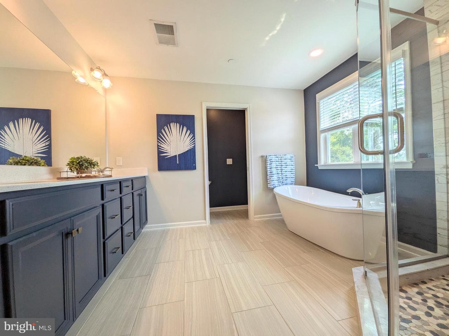 410 Wallman Way photo 39
