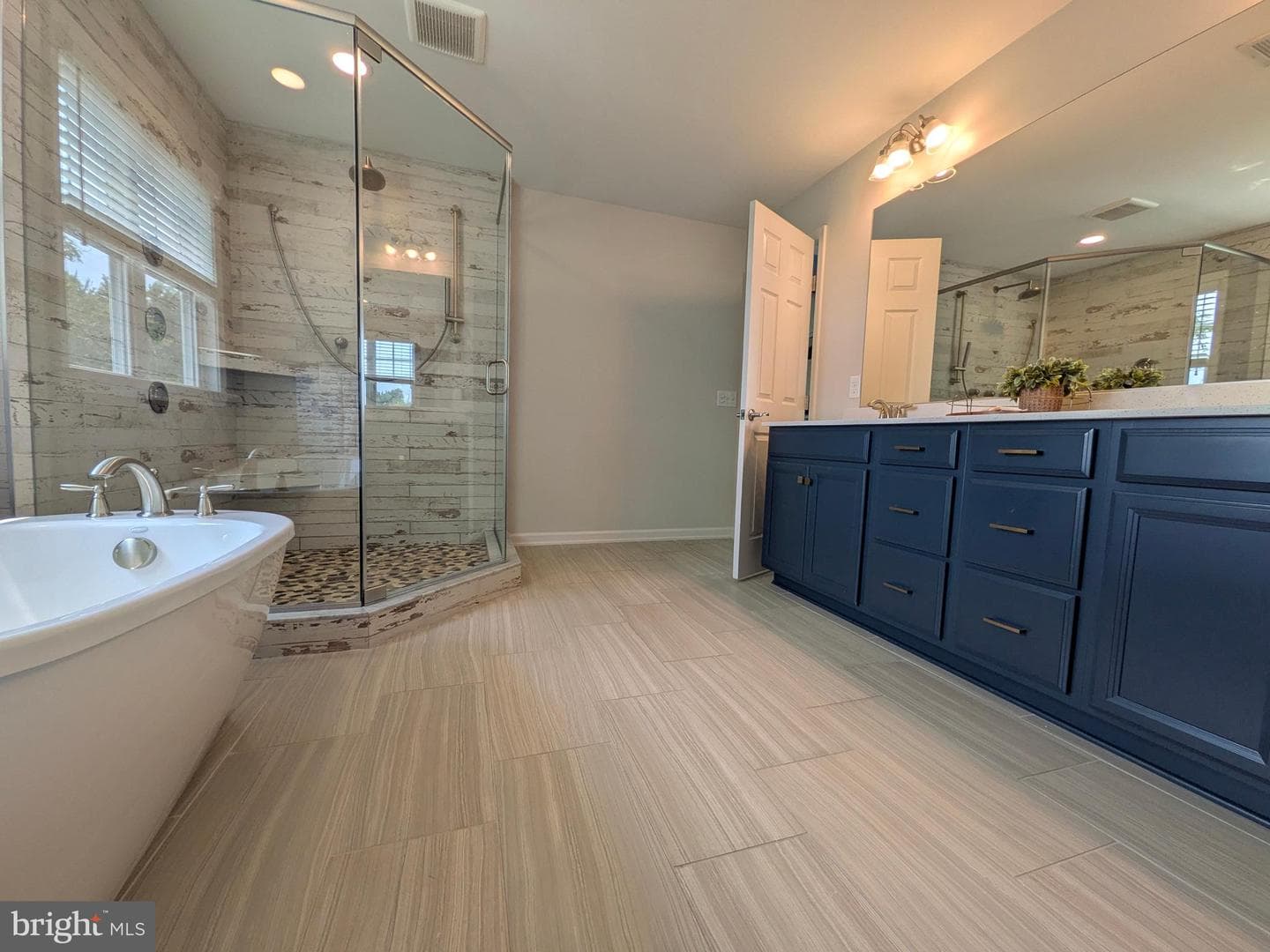 410 Wallman Way photo 42