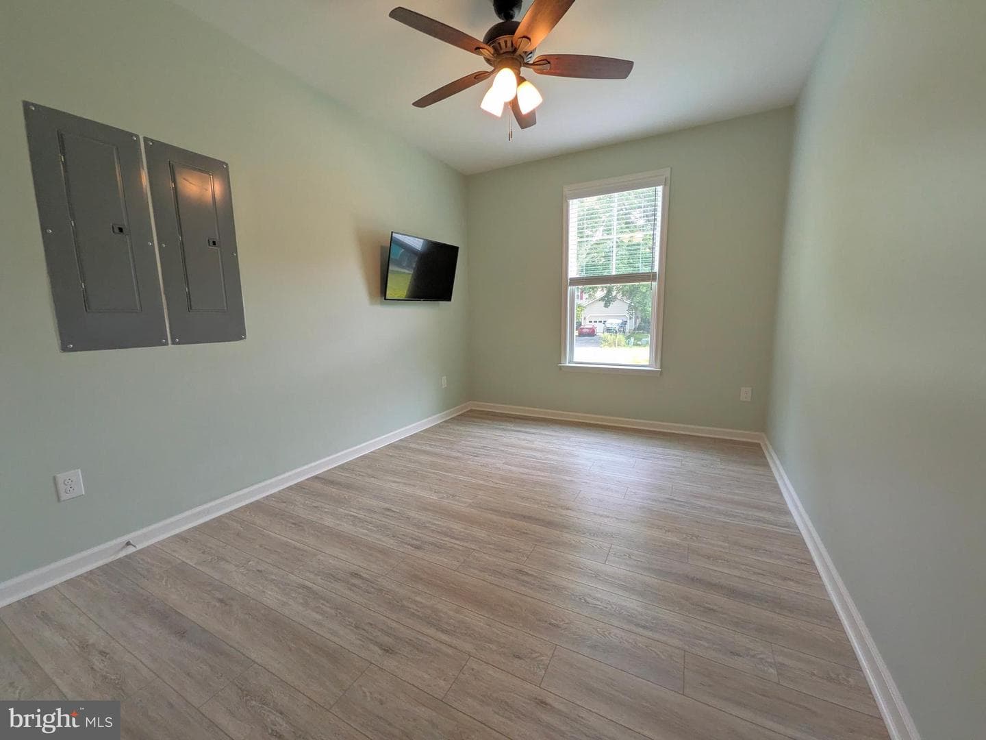 410 Wallman Way photo 50