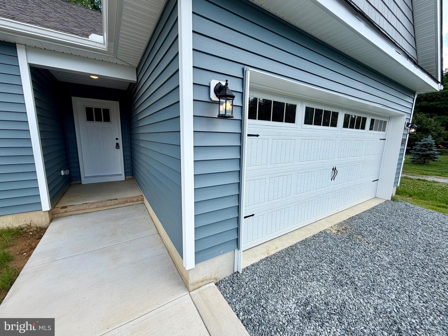 705 Carmichael Road photo 9