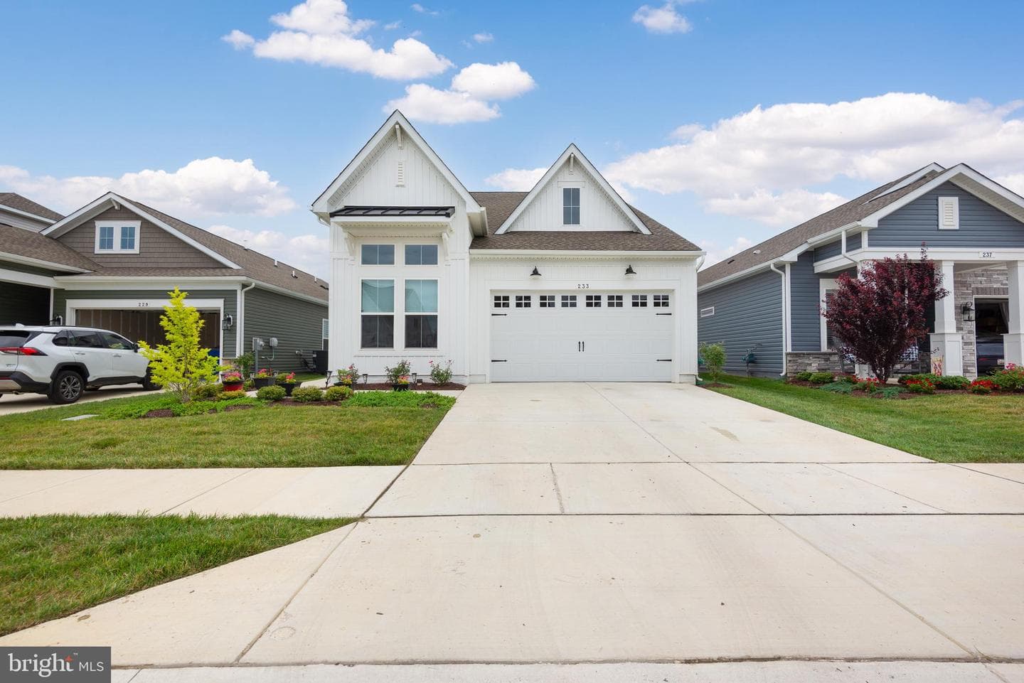 233 Peregrine Drive photo 3