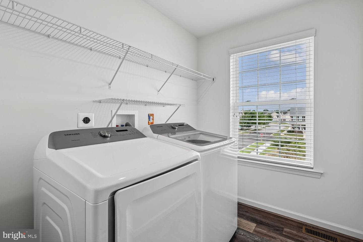 247 Breeding Boulevard photo 35