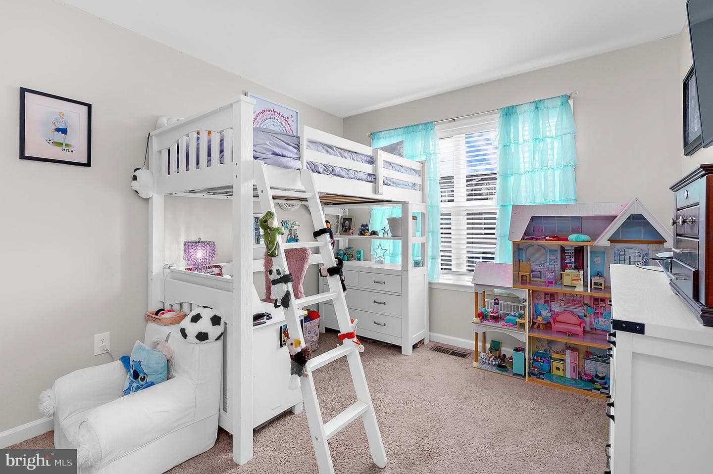 102 Sophie Lane photo 26