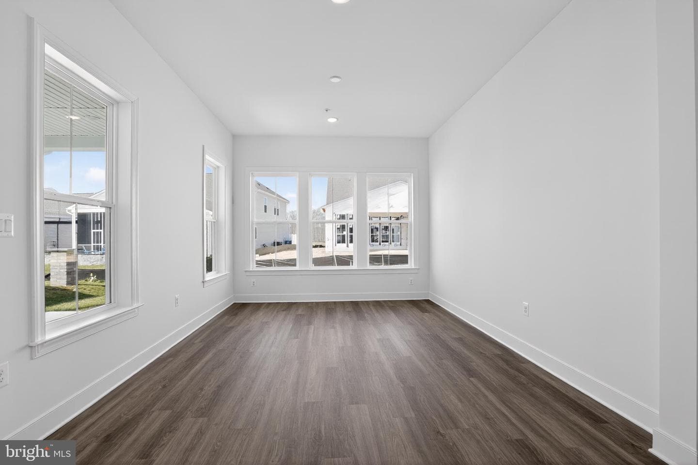 532 Warbler Way photo 11