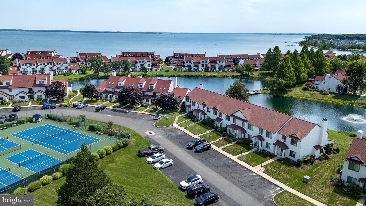 29 Queen Mary Court photo 45