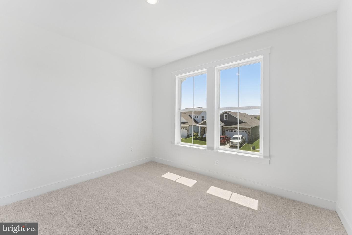323 Kingfisher Lane photo 29