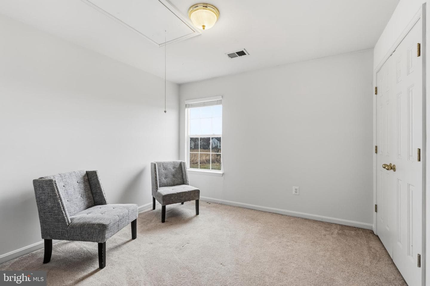 126 Meadowcroft Drive photo 32