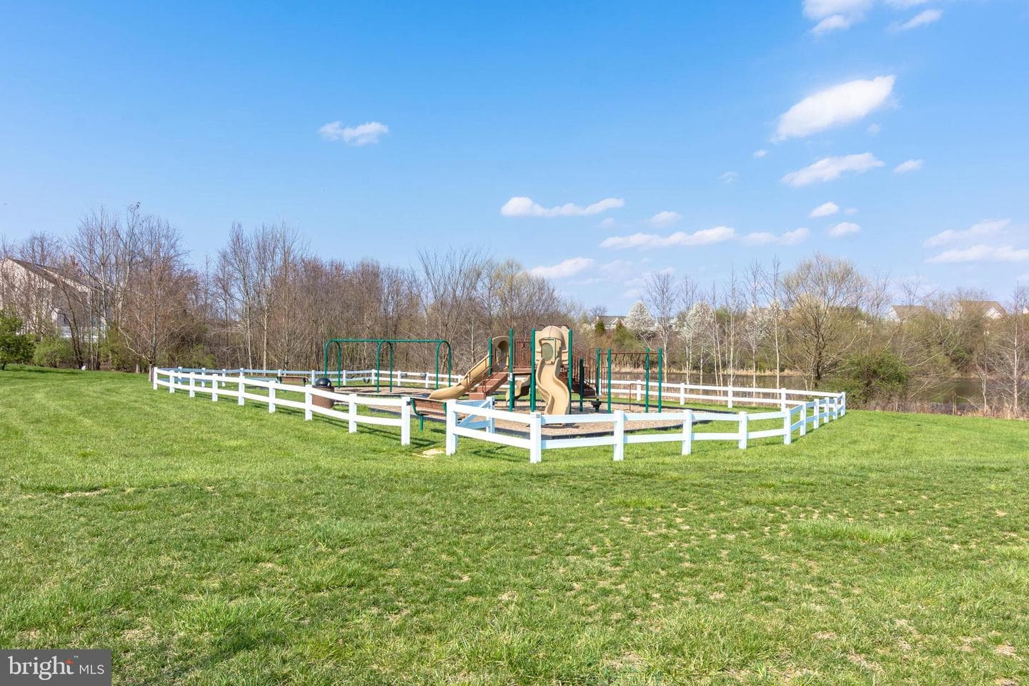 126 Meadowcroft Drive photo 37
