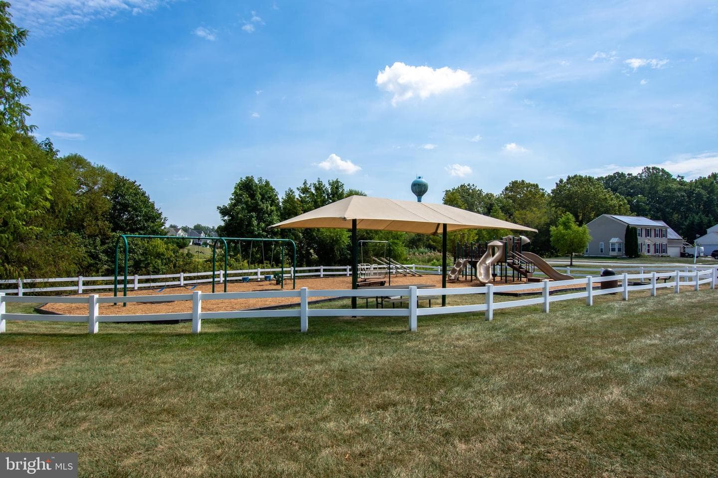 126 Meadowcroft Drive photo 39