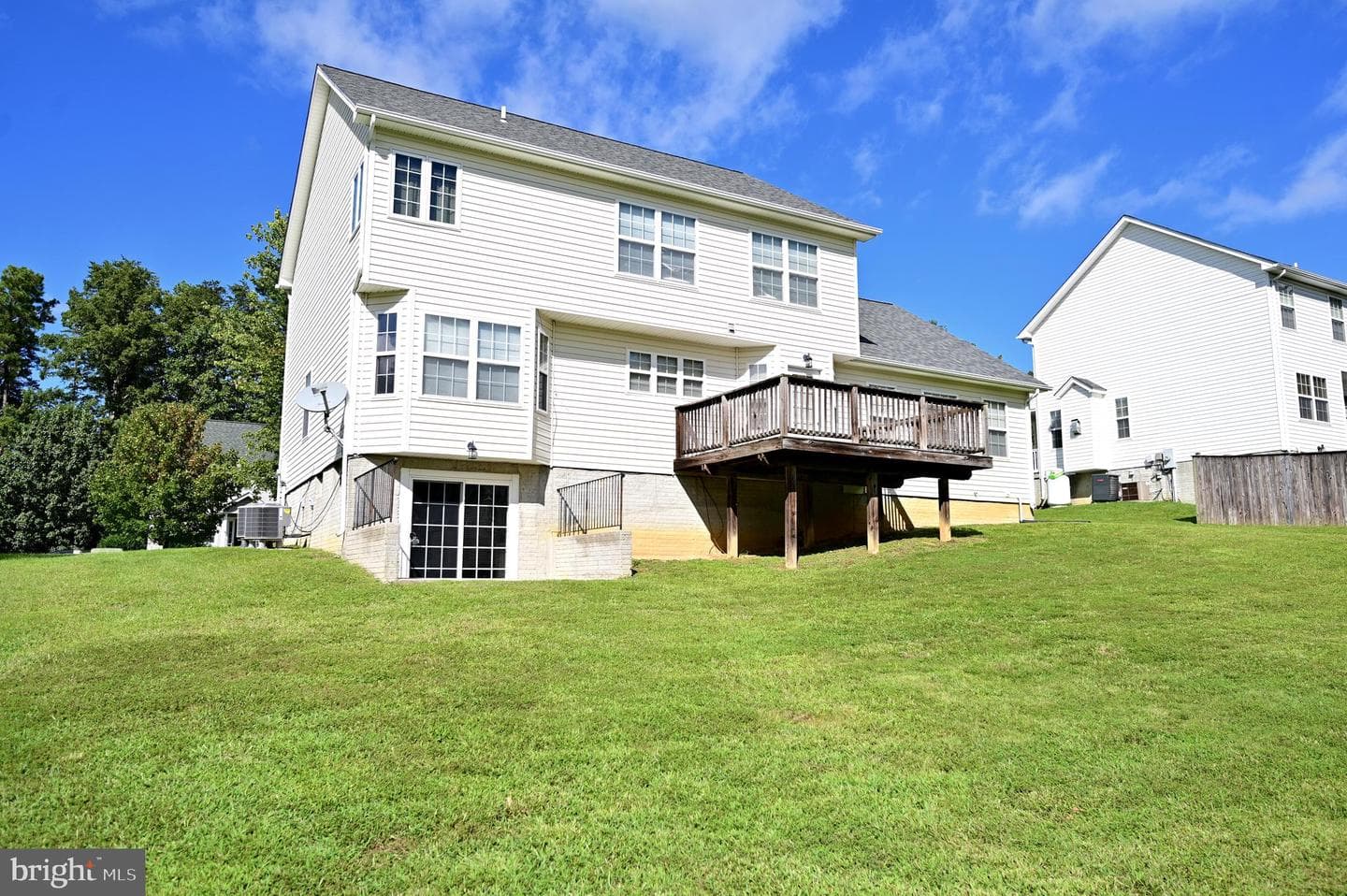 46689 Sandalwood Street photo 12