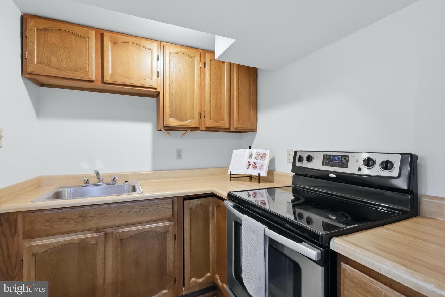 23500 River Rd photo 73