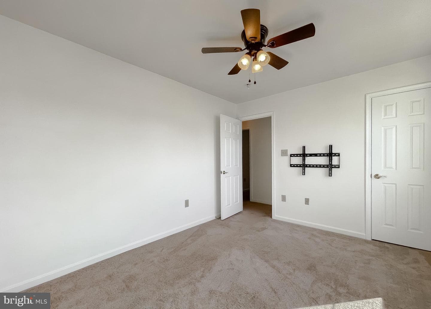 22691 Kinnegad Place photo 33