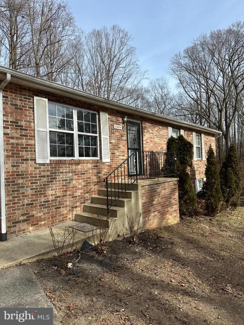 39494 Jarrell Drive photo 2
