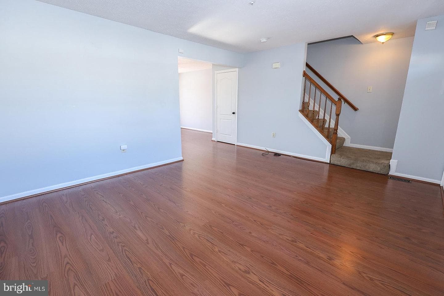 45289 Woodstown Way photo 4