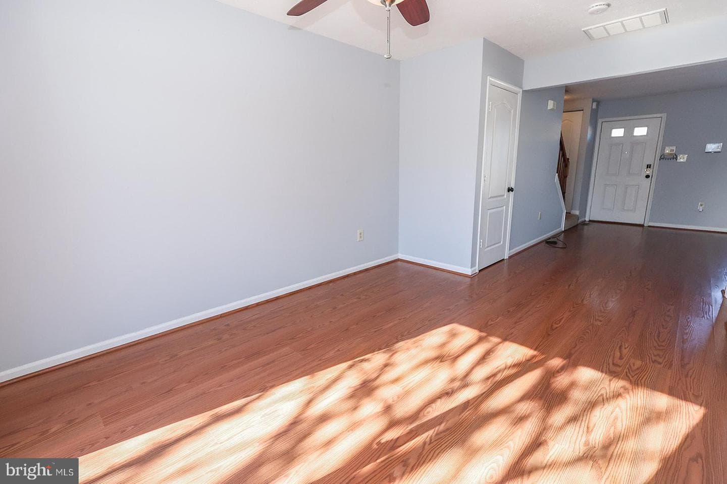 45289 Woodstown Way photo 9
