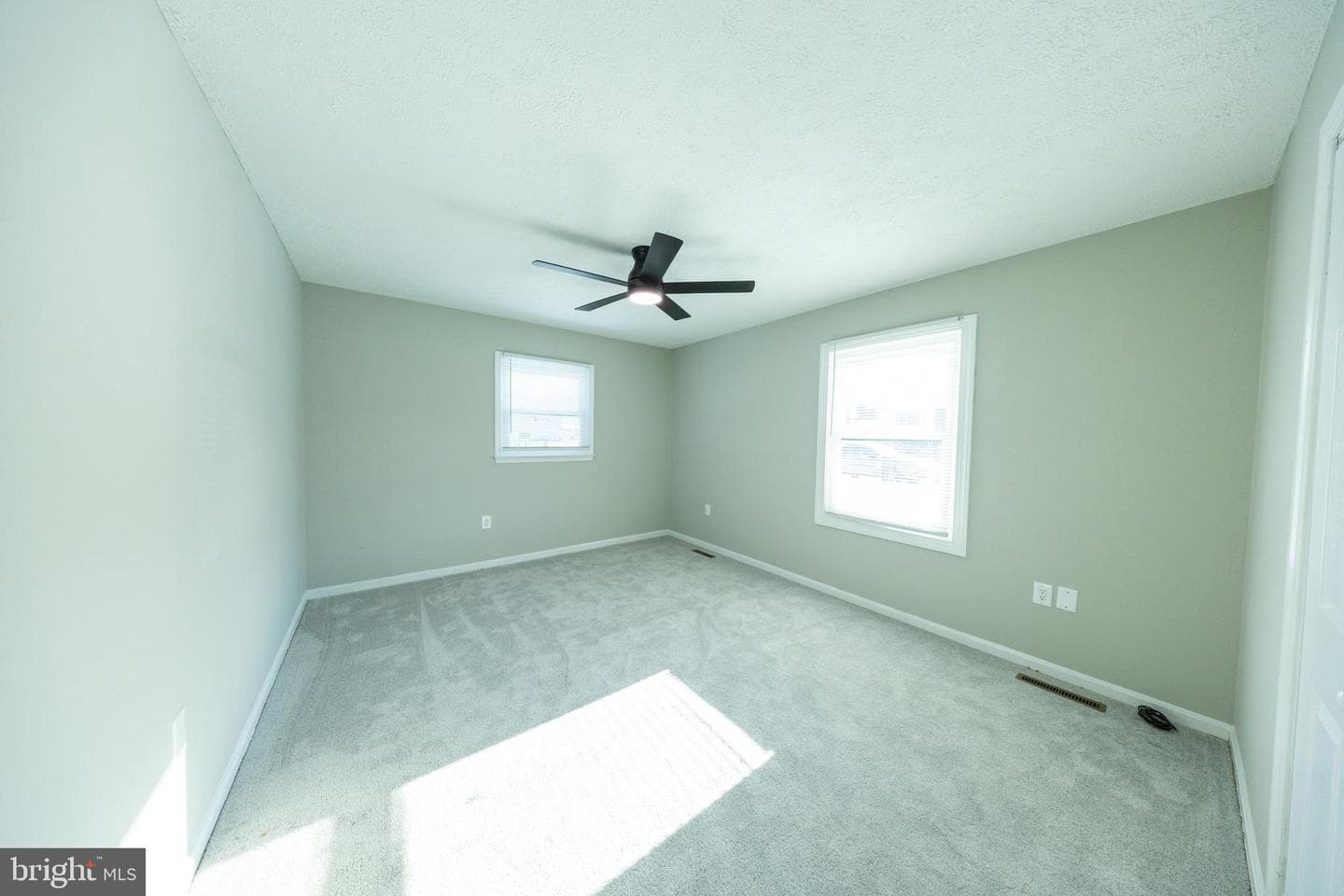 45756 Sayre Drive photo 18