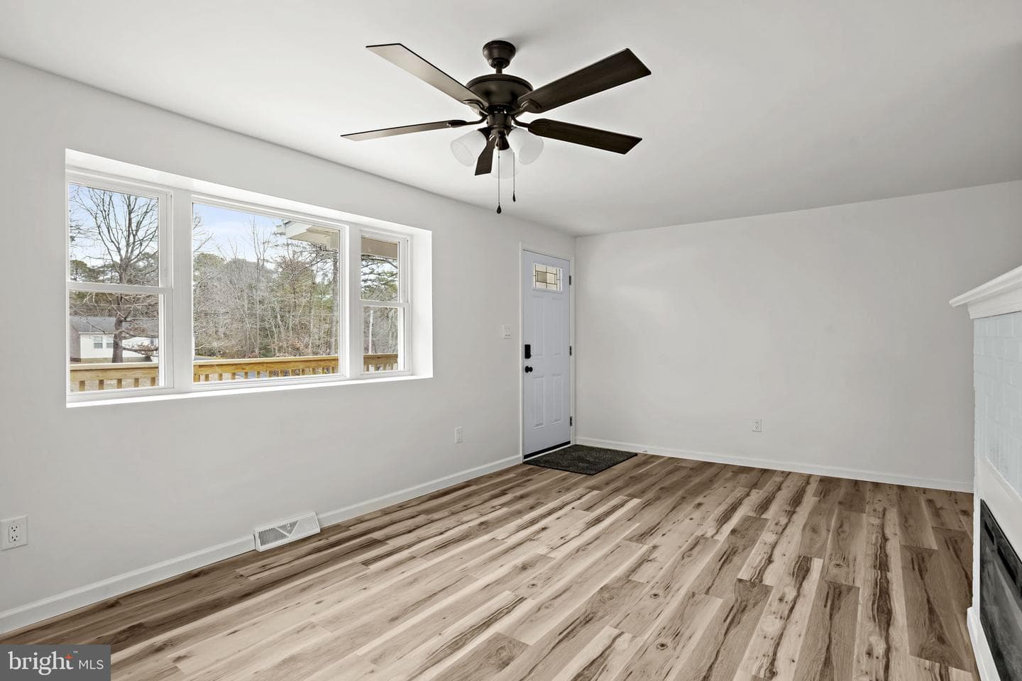 19717 Oak Court photo 5