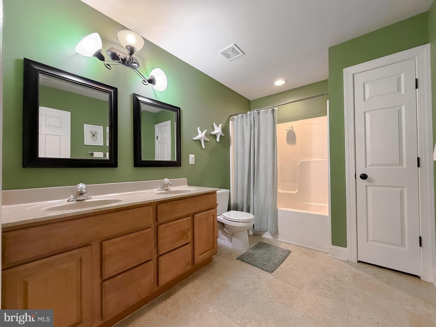 22884 Thornbury Drive photo 31