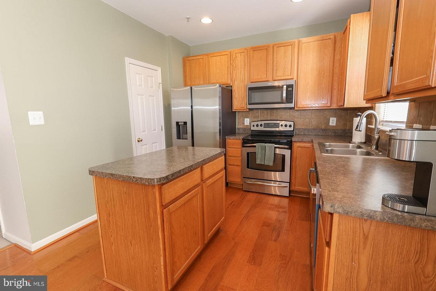 21355 Jettison Drive photo 25