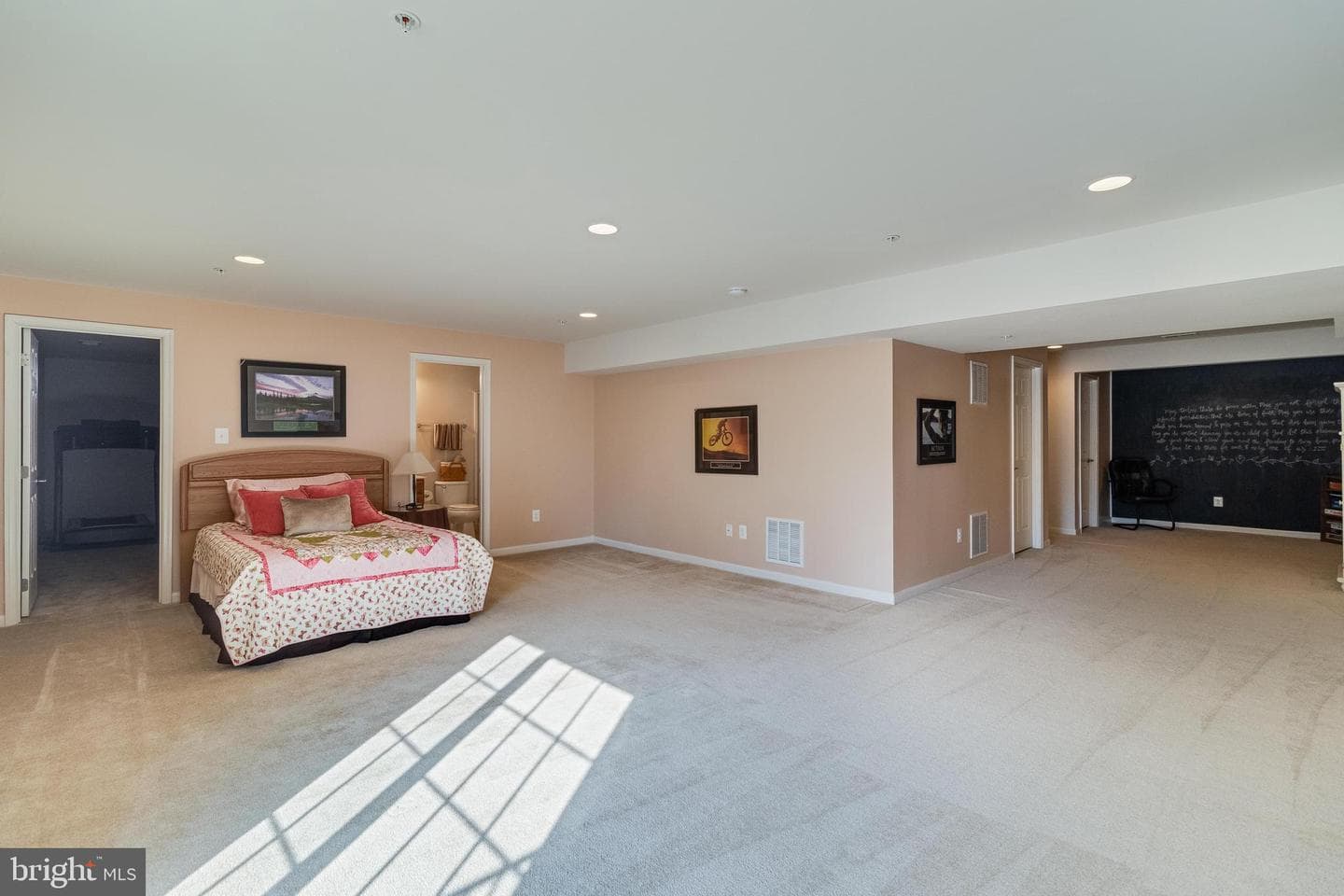 23345 Sugarbush Street photo 37