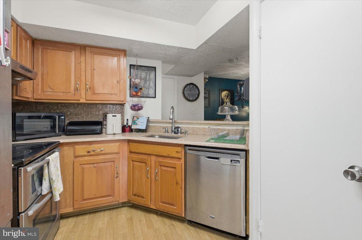 46351 Columbus Drive #207 photo 2