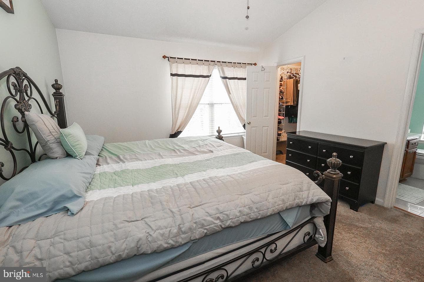 22141 Saint Leonards Circle photo 29