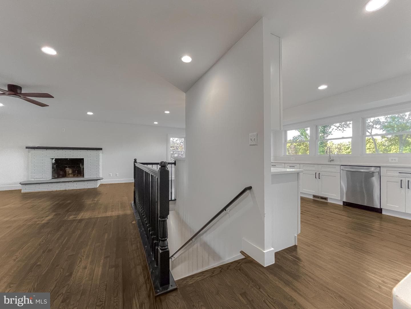 43088 Island View photo 16