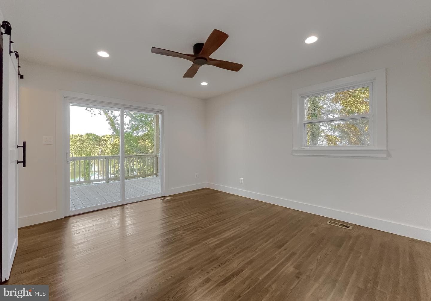43088 Island View photo 25